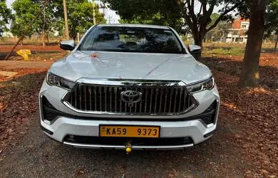 ​​​​​​​Innova Hycross 8 Seater Rental with Driver in Bangalore